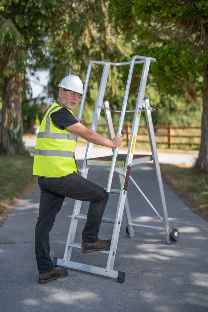 Heavy Duty Professional Step Ladder With Handrail Archives Oxley